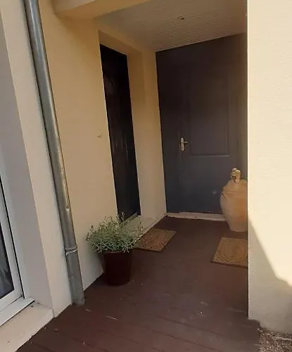 La Taniere Homestay *